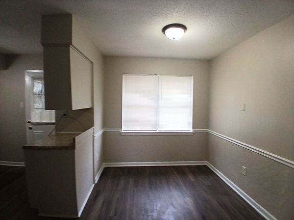 4th image of 3756 Skylark Dr