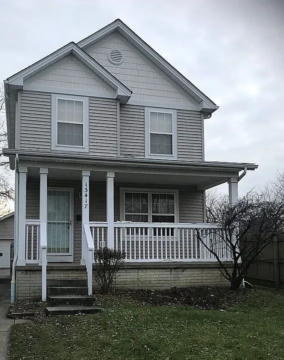 3 bed, 1.5 bath, 1378 sqft, $2,100 — Photo 1