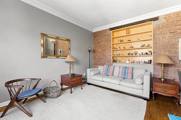 Sold by Compass | media 4