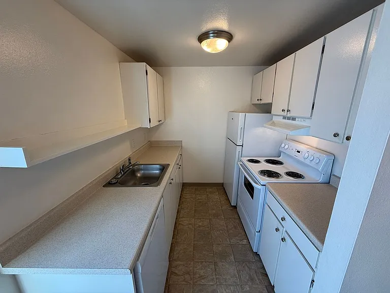 West Hills Village — Photo 114