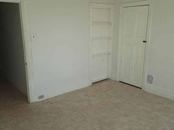 5th image of 2522 Potter St