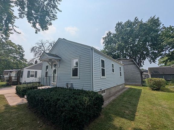 3rd image of 1335 Sherrin St
