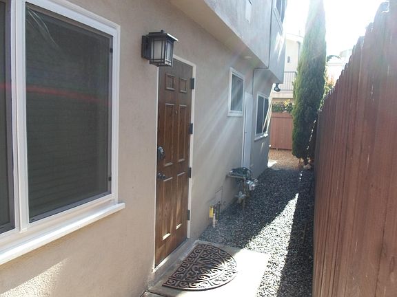 5th image of 955 Virginia St