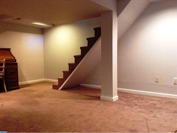 4th image of 225 Treaty Rd