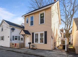 833 School St, Fountain Hill, PA 18015