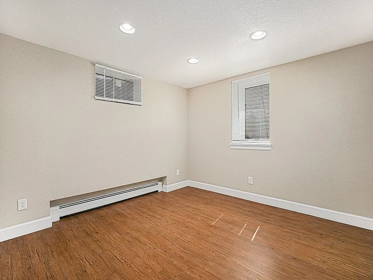 4395 Balsam St — Photo 10