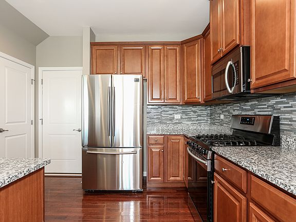 4th image of 12917 White Pine Way