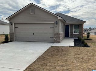 255 Amber Ave, Calera, AL 35040