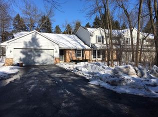 18940 Wilderness Ct, Brookfield, WI 53045
