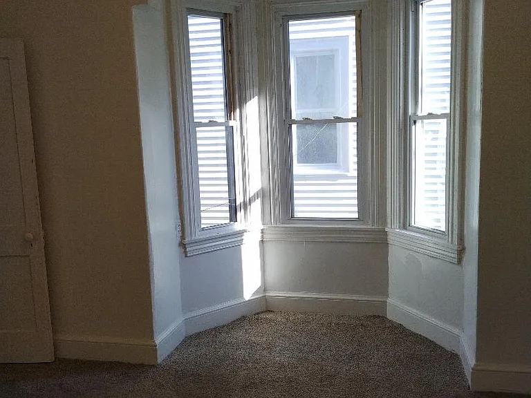 Masteer bedroom