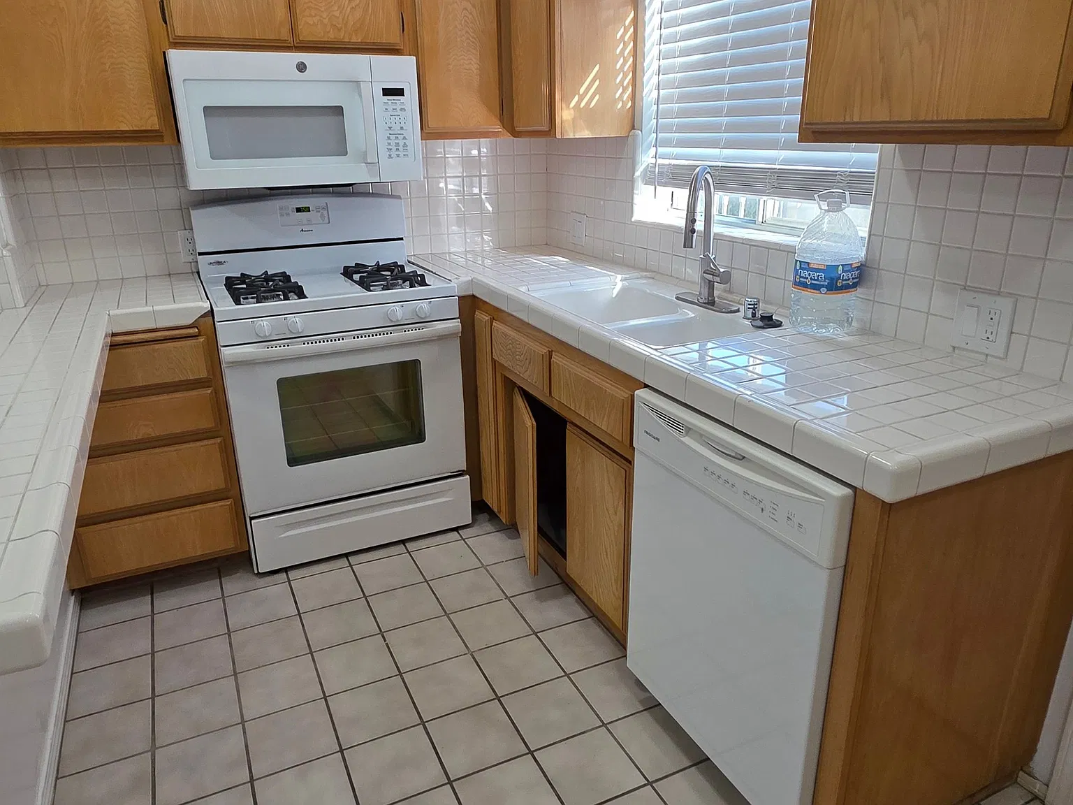 1 bed, 625 sqft, $2,195 — Photo 1