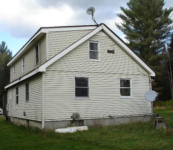 2nd image of 32 Bordeau Rd