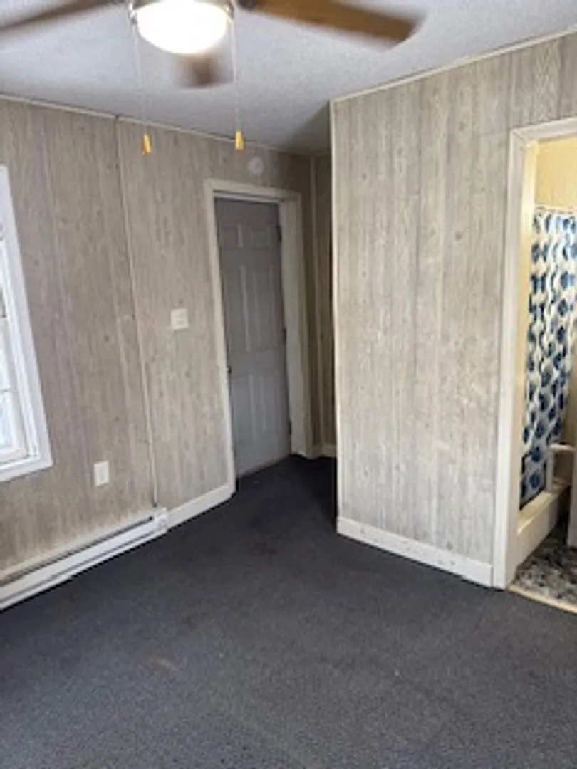 3961 Logan Ave - Apt 8 — Photo 4