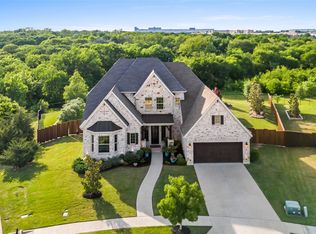 1023 Glen Garden Dr, Roanoke, TX 76262