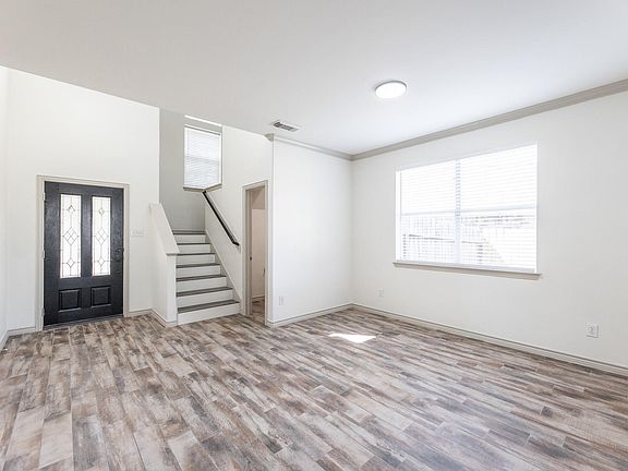 5th image of 32506 Rosella Ln