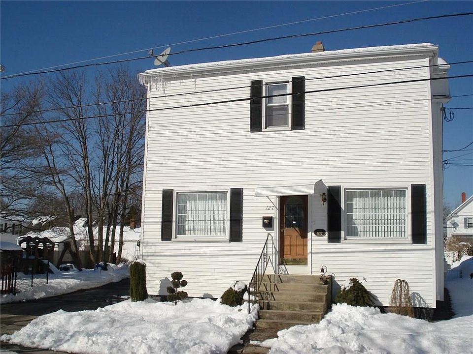127 Bracken St, Cranston, RI 02920 Zillow