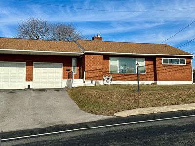 909 E Main St, Roaring Spring, PA, 16673