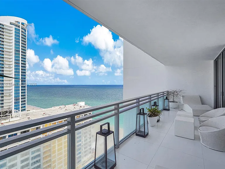 3535 S Ocean Dr #2104 — Photo 27