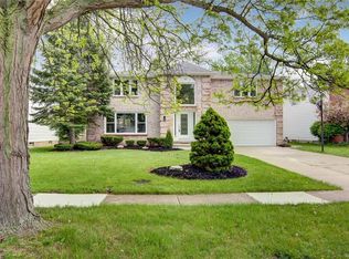 45 Heritage Rd W, Buffalo, NY 14221
