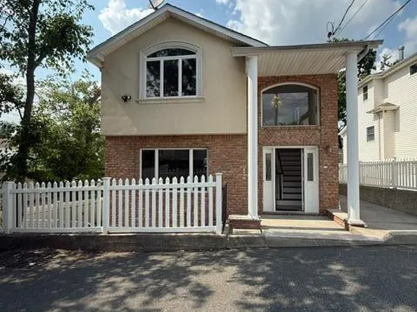 99 Excelsior Ave, Staten Island, NY 10309
