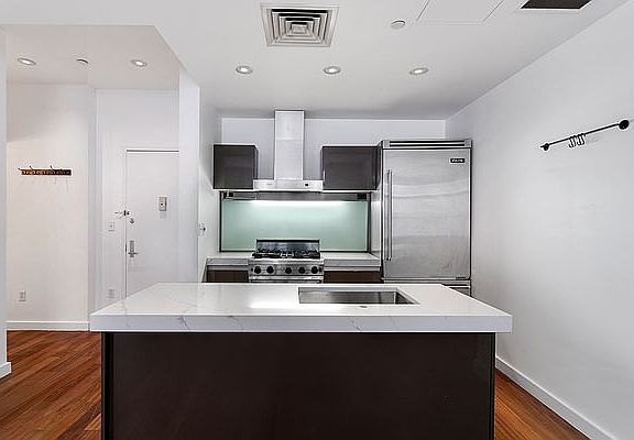 4th image of 66 9th Ave APT 4N