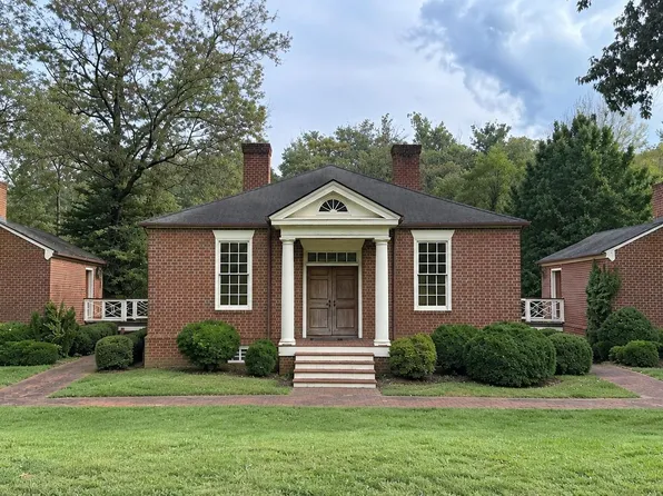 321 Dover Rd, Charlottesville, VA 22901