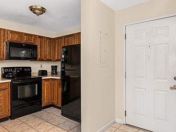 5th image of 500 Colonial Dr Unit 210