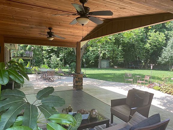 2nd image of 2936 Southfield Dr