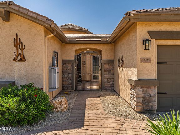 3rd image of 1197 W DESERT LILY Drive