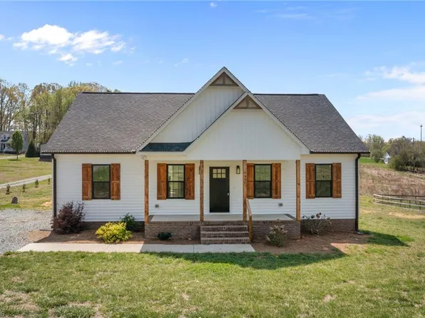 6450 Whites Chapel Rd, Staley, NC 27355