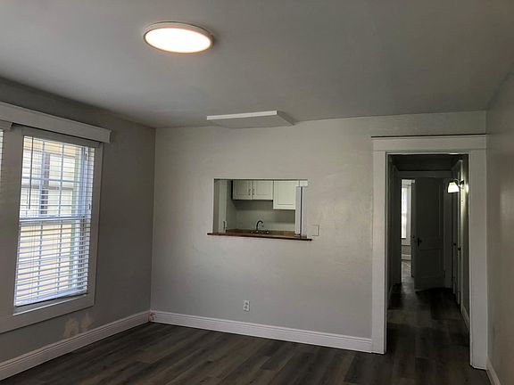 4th image of 531 E Tennessee St #1