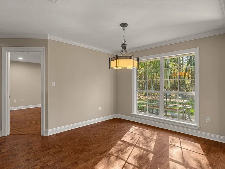 34 Clear Springs Ct — Photo 9