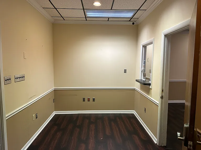 560 S McDonough St #C — Photo 7