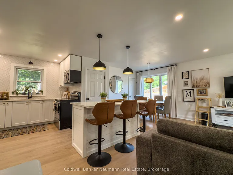 10 Western Ave #UPPER — Photo 5