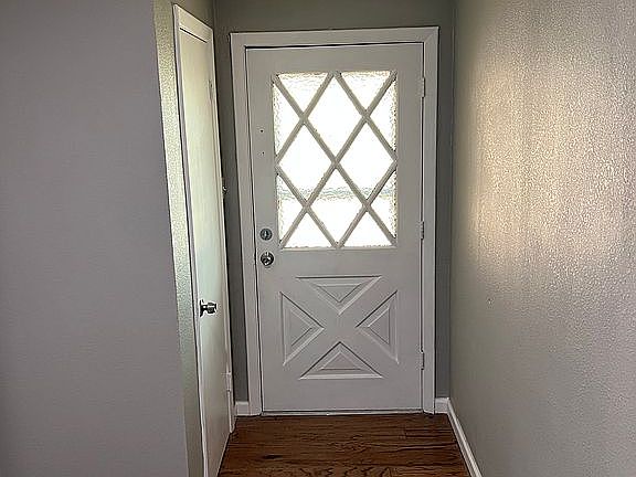 5th image of 2721 Mohawk Dr