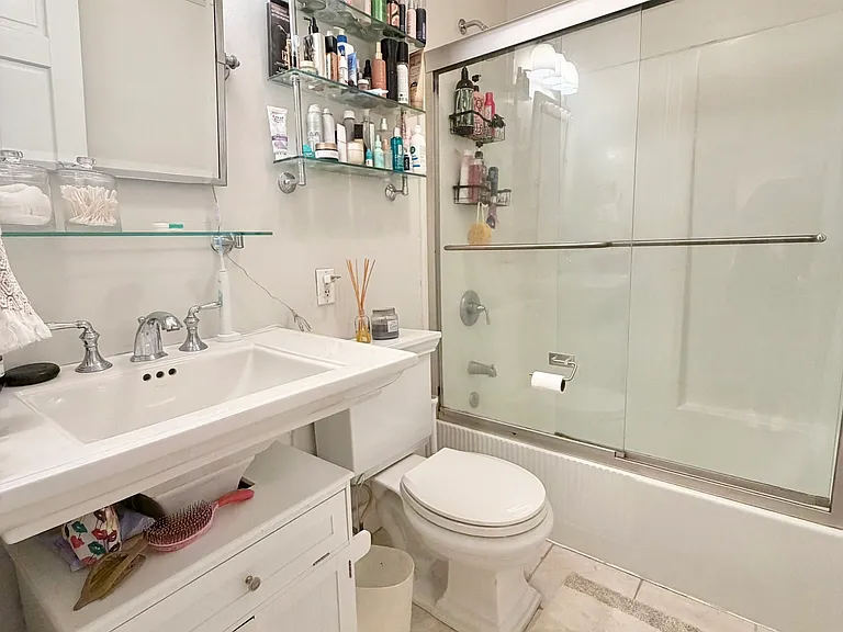 33 Charter St #2 — Photo 11