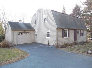 37 Maple Rd, Portland, CT 06480