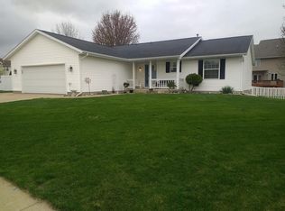 3890 24th Ave, Marion, IA 52302