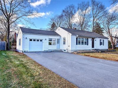 4 Hillcrest Ave, Smithfield, RI, 02828