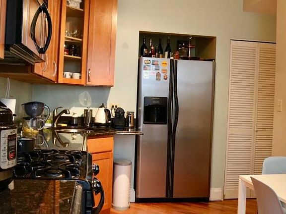 5th image of 3610 W Wilson Ave Unit 2