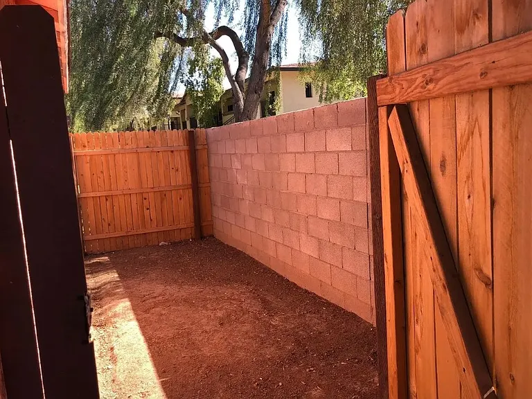 6445 W Maryland Ave — Photo 25