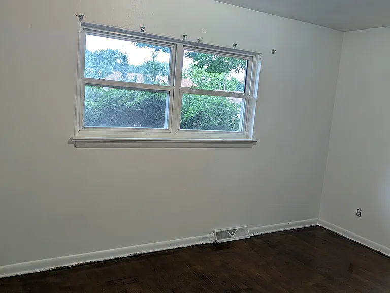 2000 Saint Stephen Dr — Photo 19
