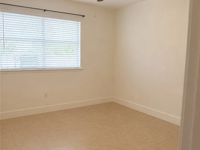3010 Normand Dr — Photo 20