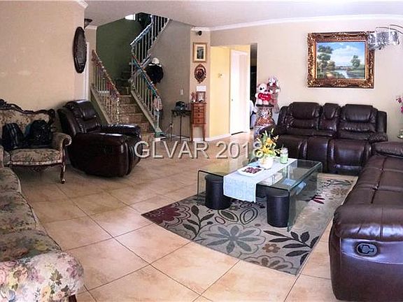 3rd image of 3942 Welter Ave