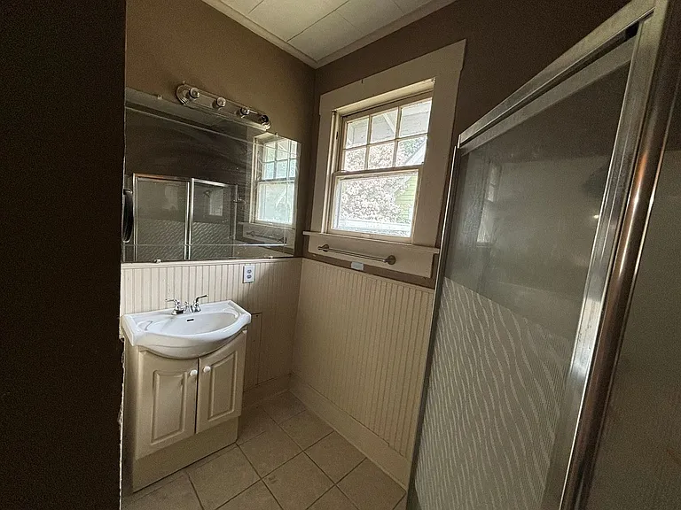 425 Atkins Ave — Photo 7