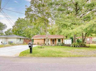 522 Maple Dr, Surfside Beach, SC 29575
