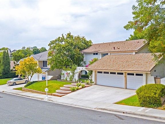 4th image of 25407 Cariz Dr