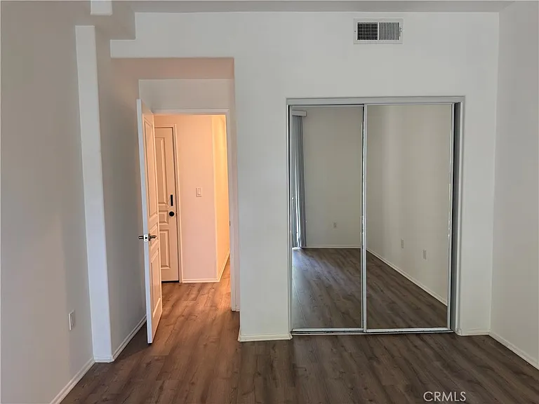 2250 Watermarke — Photo 19