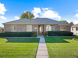 3131 Pointe Cir, Lincoln, NE 68506