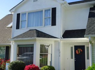 214 Old Towne Rd, Spartanburg, SC 29301